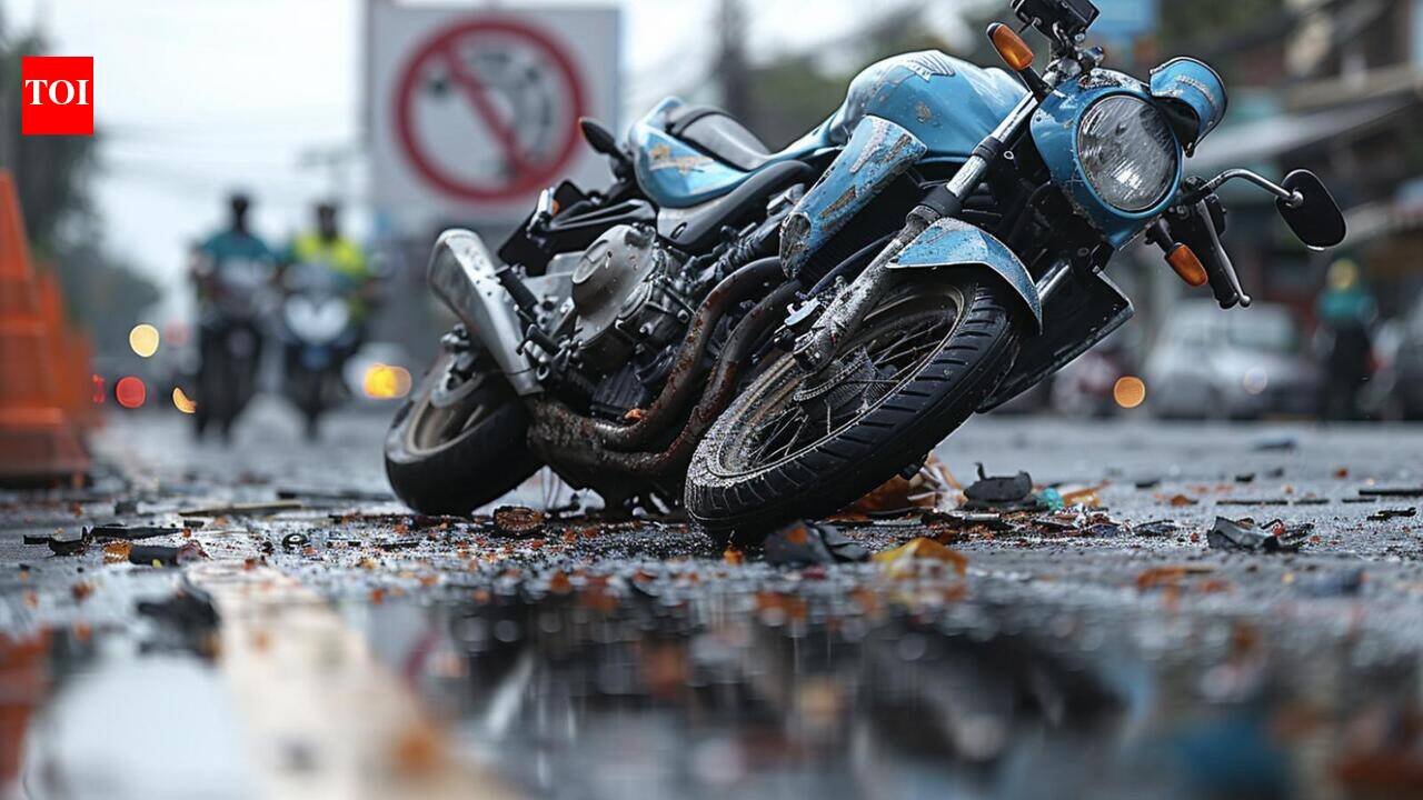 On-duty inspector killed in Aligarh hit-and-run; rib fractures punctured lung as tractor rams bike