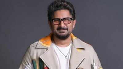 Arshad Warsi shares FUN ANECDOTE from 'Welcome to Jungle' set;' Dance step karke massage karane chale jaate hain'