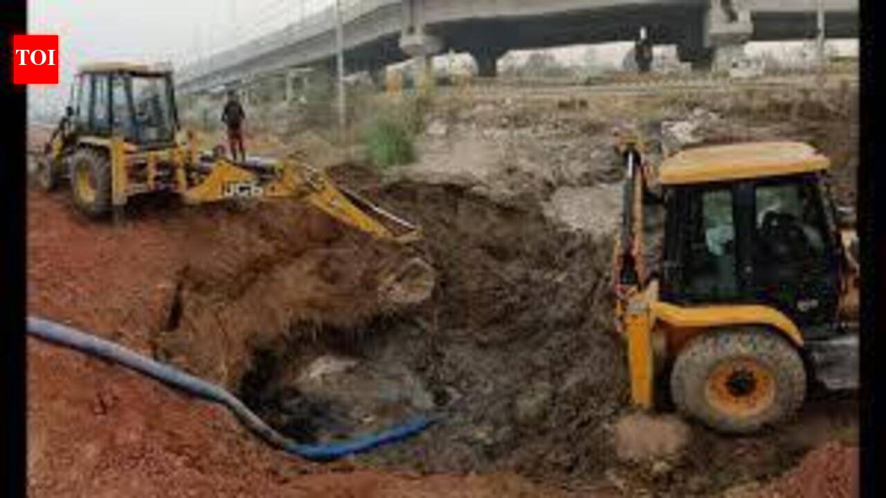 Ludhiana: 900-ft water pipe laid over an existing one, dismantled