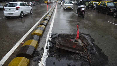 Another tragedy in Mumbai: Man falls into open manhole during civic work, dies