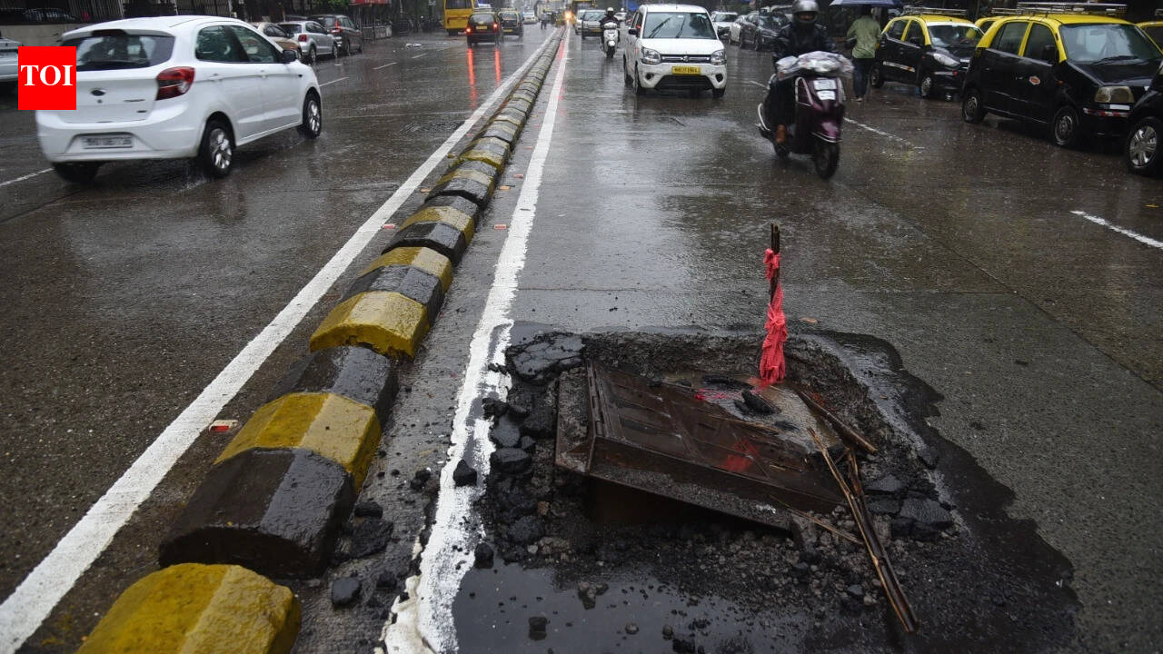 60-year-old man dies after falling into uncovered manhole in Mumbai