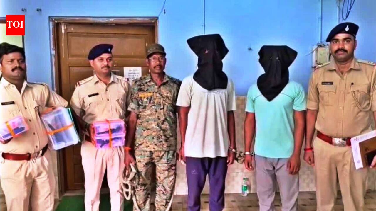 Two armed miscreants held in Bokaro