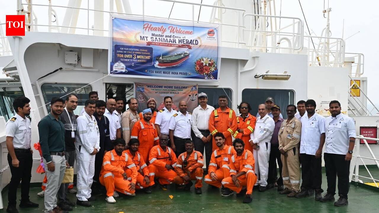 Tanker, which came under attack near Hormuz, docks at Paradip