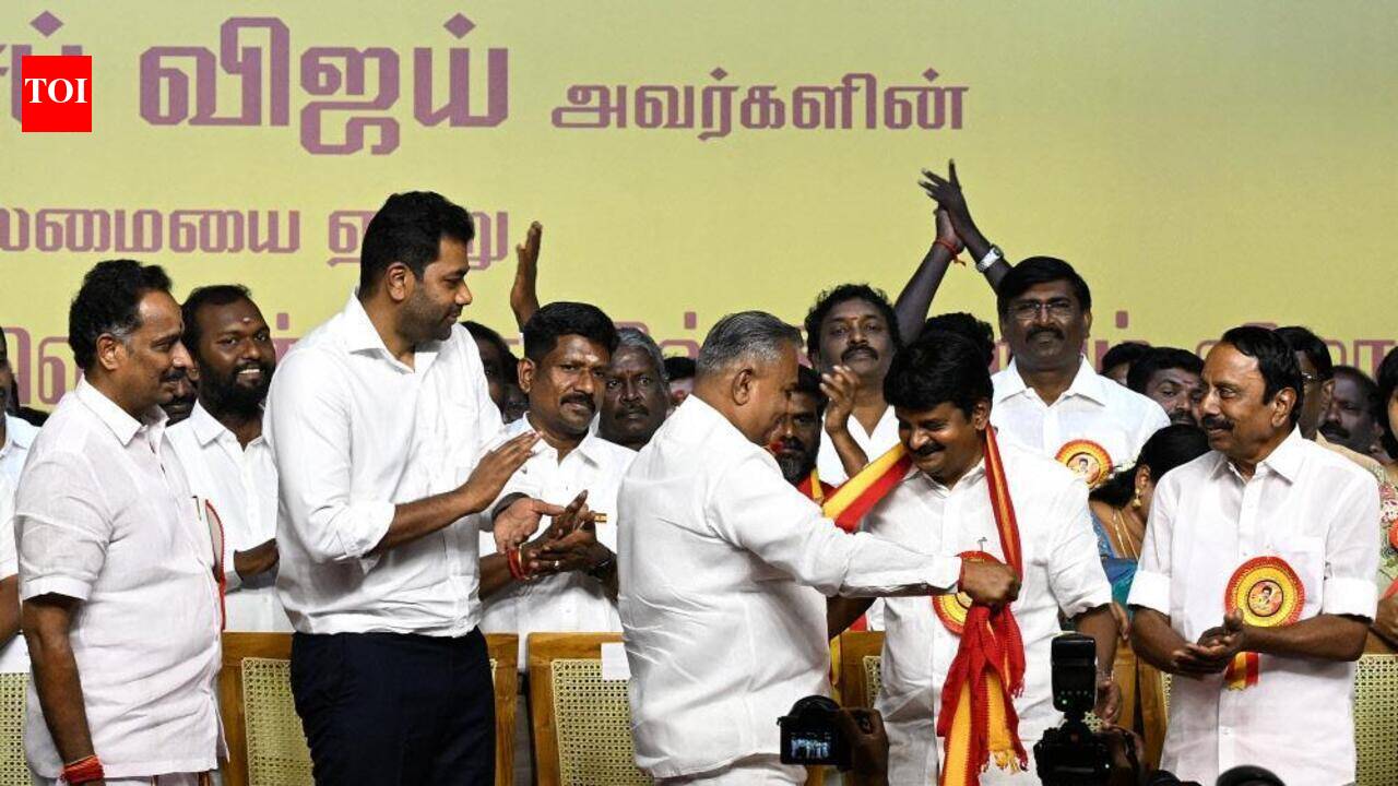 TVK’s anti-graft plank under cloud after induction of ex-AIADMK ministers