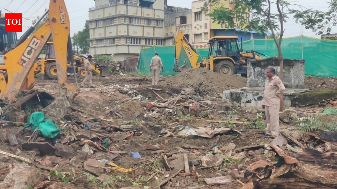 Encroachment removed from disputed Waqf land in Shahpura by court order, markets remain closed