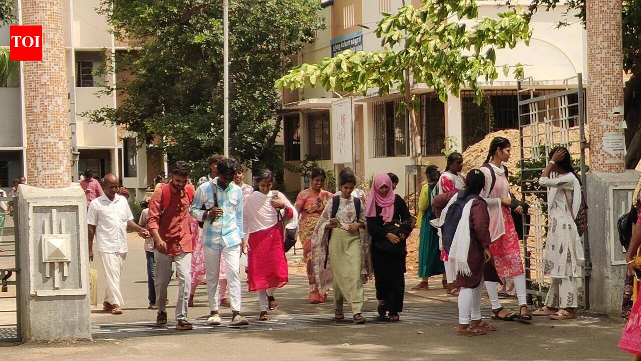 College admission process should begin at school: Rtd professor