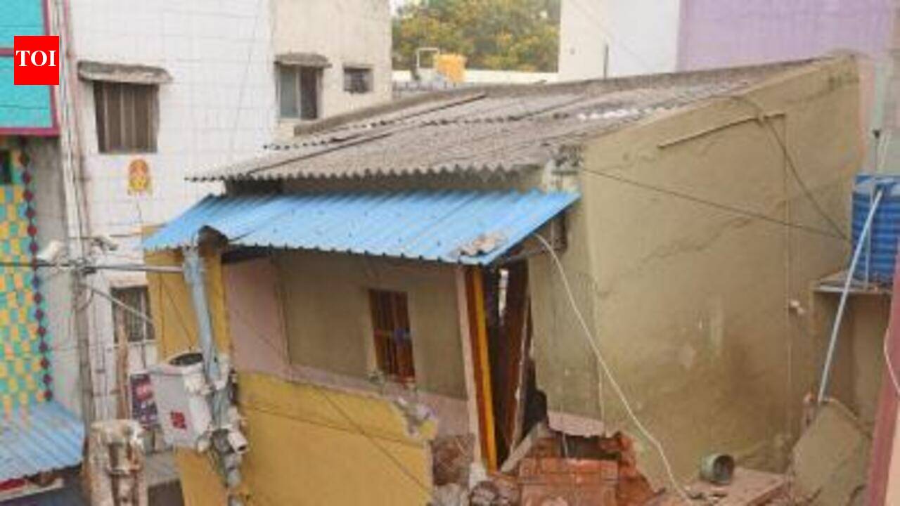 40-year-old Bengaluru building tilts after nearby excavation