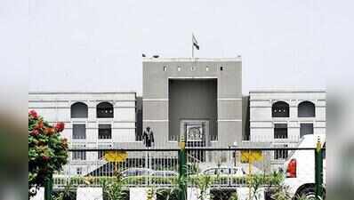 Court grants bail to two journalists booked under GujCTOC