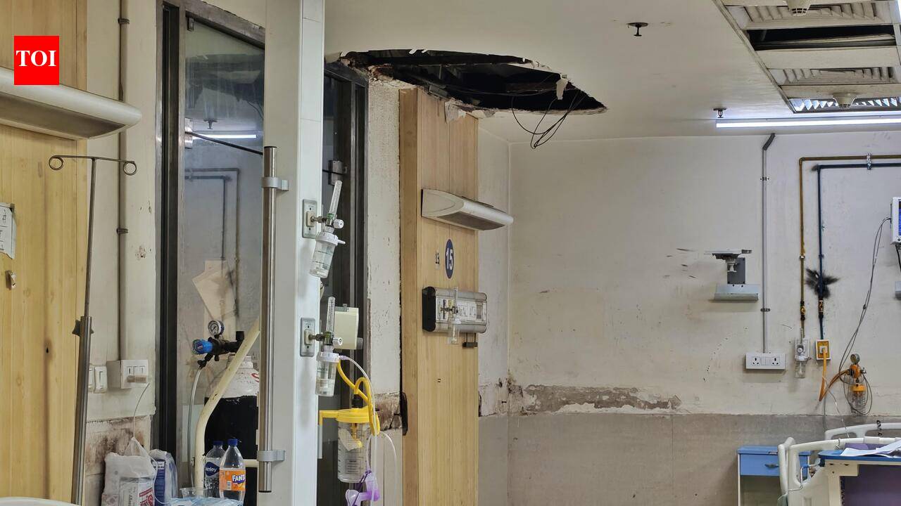Ceiling chunk falls on bed, Noida Child PGI in ‘critical state’