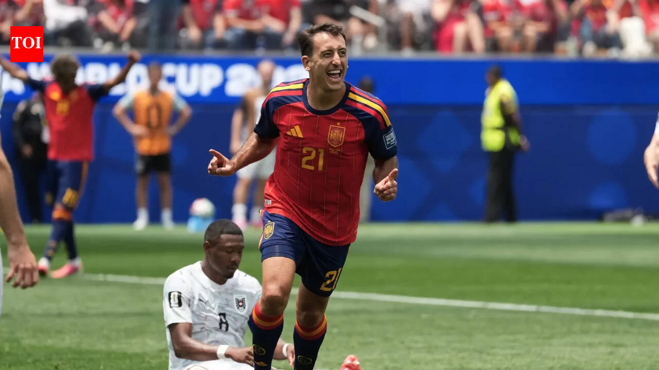 Spain vs Austria FIFA World Cup match result: Oyarzabal brace guides dominant Spain into last-16 with 3-0 win over Austria