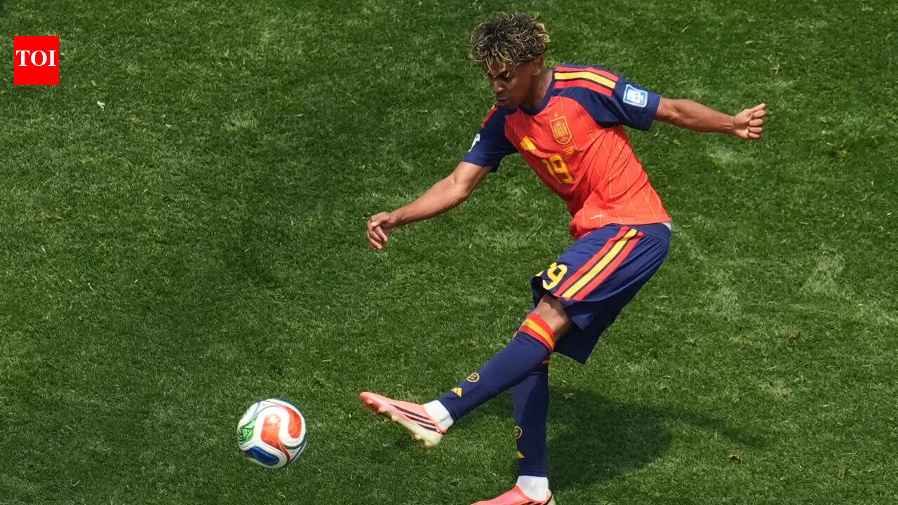 Lamine Yamal joins Pele: Spain's Barcelona teenagers rewrite the World Cup history books in style