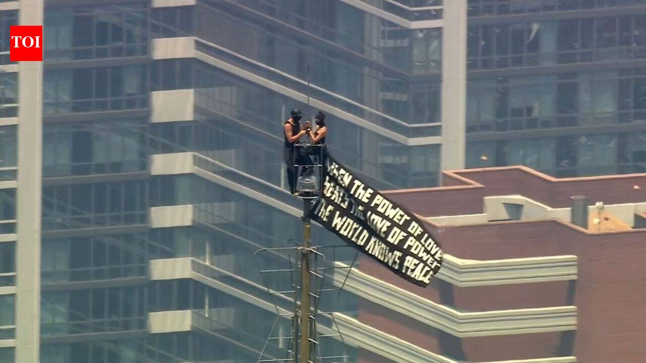 It’s all ‘Will you?’ and ‘I Do’ till cops race you to the top