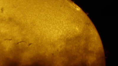 AI reads a century’s worth of solar sketches and reveals hidden patterns in solar activity