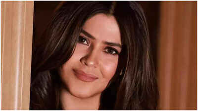 Ektaa Kapoor thanks Smriti Irani and team as 'Kyunki Saas Bhi Kabhi Bahu Thi' turns 26, latter calls it 'a lifetime of memories"
