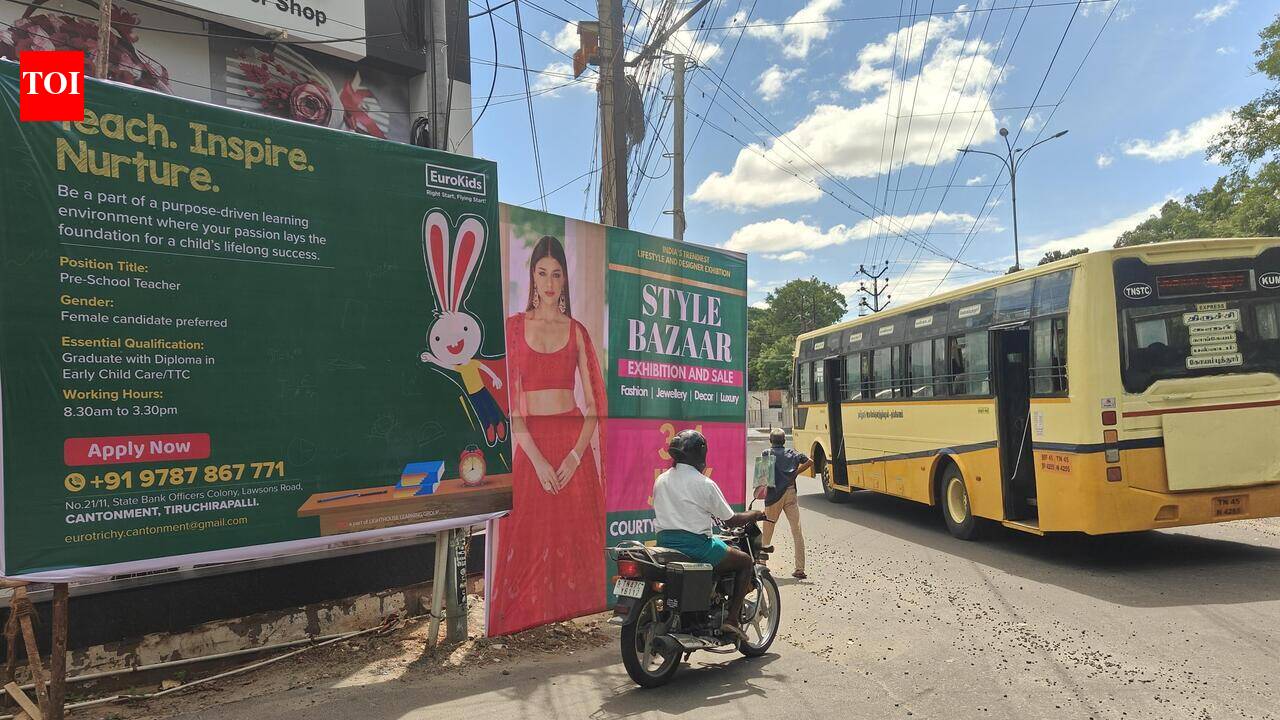 Trichy officials fail to crackdown on flex banners