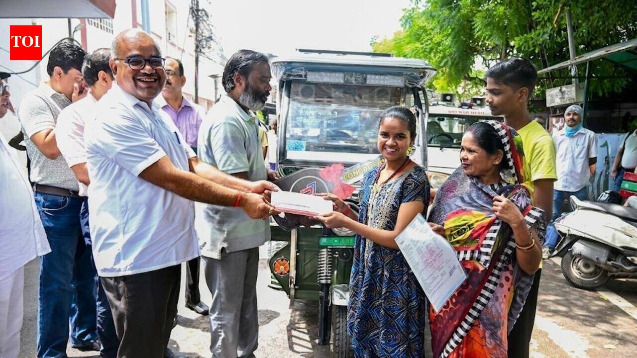 ‘Thank you, Yogi ji’: After new lease of life, CM’s support gives Khushi livelihood