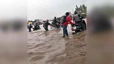 Vansda, Chikhli get up to 9 inches of rain