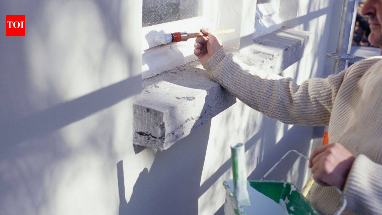 How the French are beating the heat with painting their windows with chalk