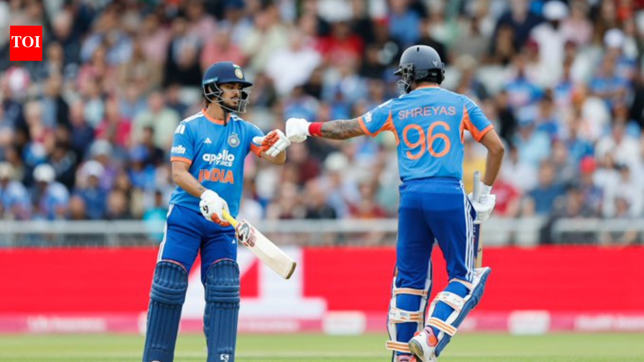 IND vs ENG 2nd T20I LIVE: Sam Curran gets wicket, removes Shivam Dube