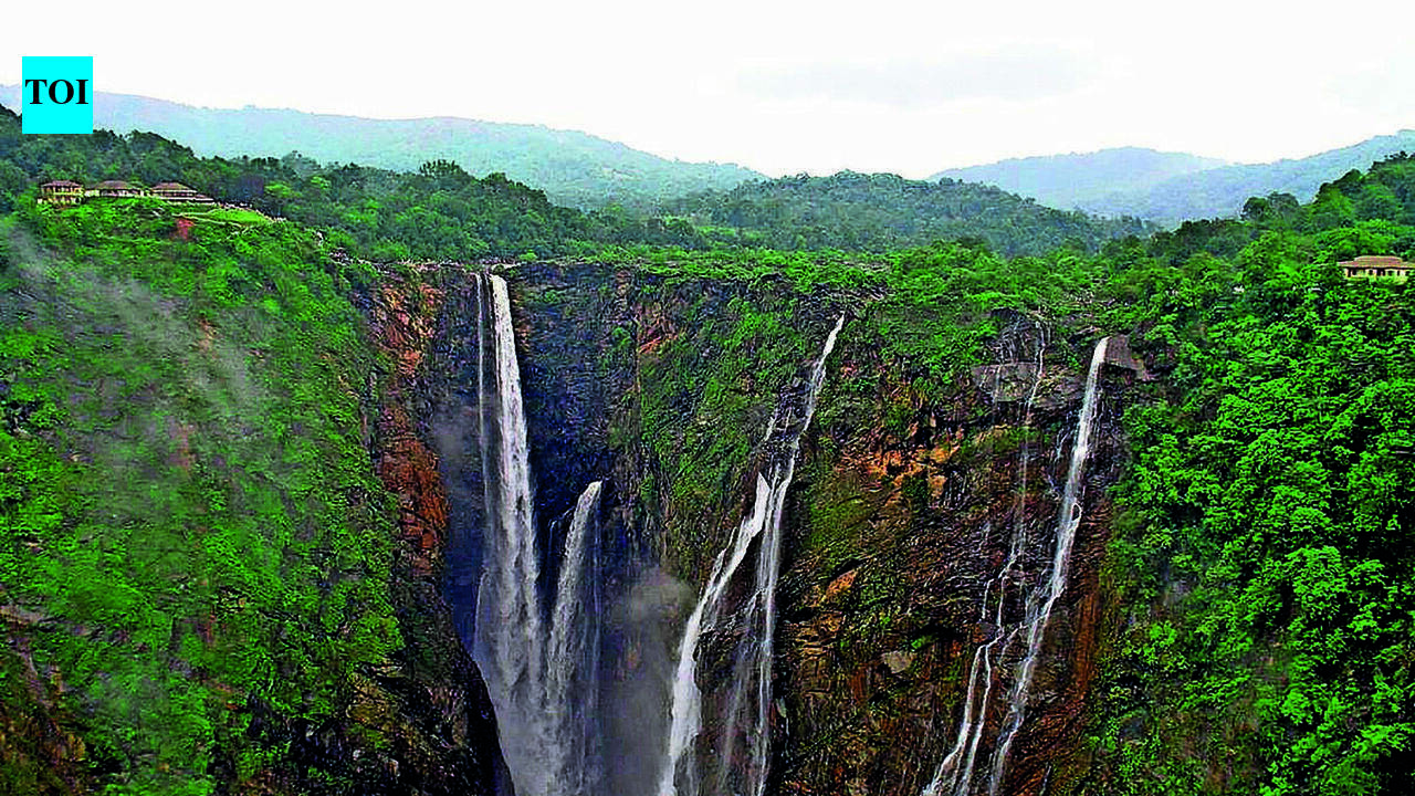 Police seal illegal trek routes at Jog Falls