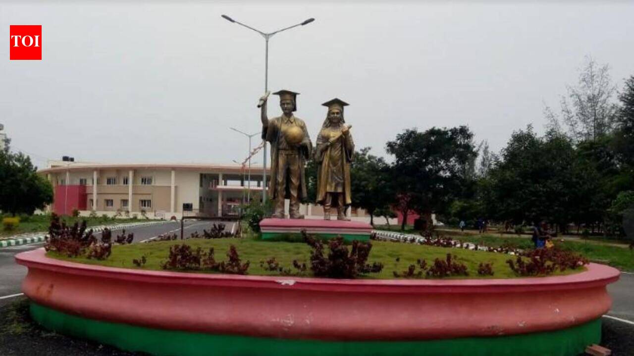 100+ in fray for Davangere University VC post; lobbying heats up