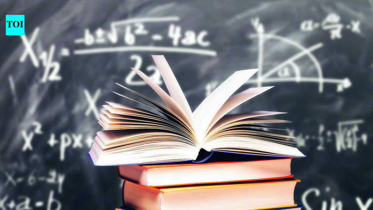 Under 10% textbooks reach DK a month into classes