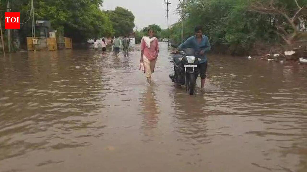 Season’s first downpours leave Patan waterlogged
