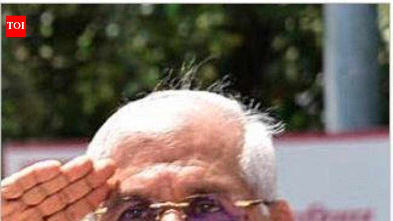 Guv invites people to Lok Bhavan to share problems