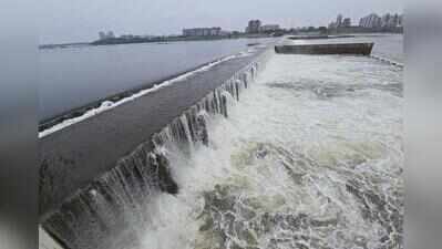 Ukai receives fresh water this season