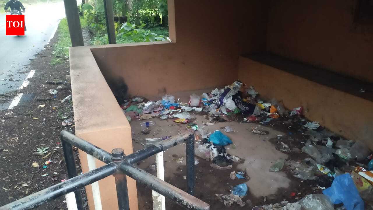 Public bus shelter turned into garbage dump at Kasarvarne, residents furious