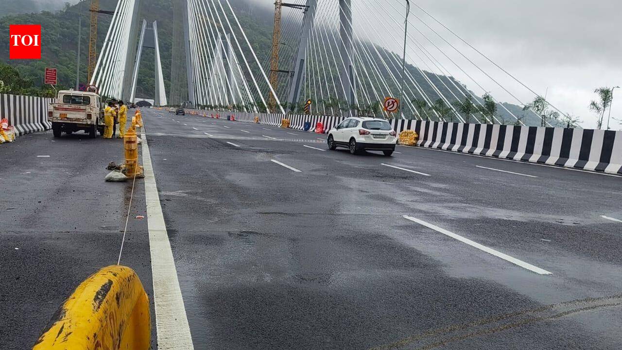 Potholes surface on Mumbai-Pune missing link two months after inauguration, MSRDC orders immediate repair & warns contractor