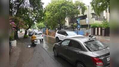 First spell of rain drenches Ahmedabad, drops temperature by 8.6 degrees