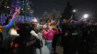 mexico-city-tightens-security-and-caps-crowds-for-mexico-england-match-after-4-deaths.jpg