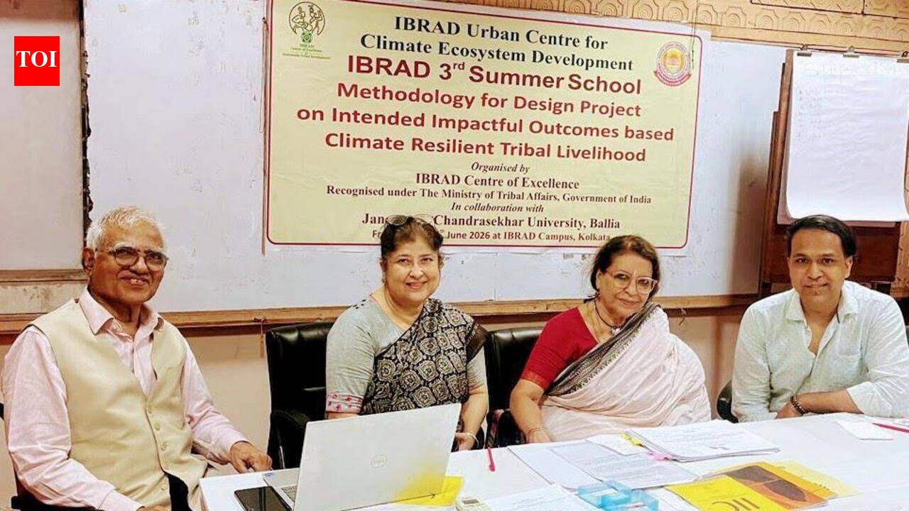 Experts discuss community-led models and green jobs at Kolkata climate workshop
