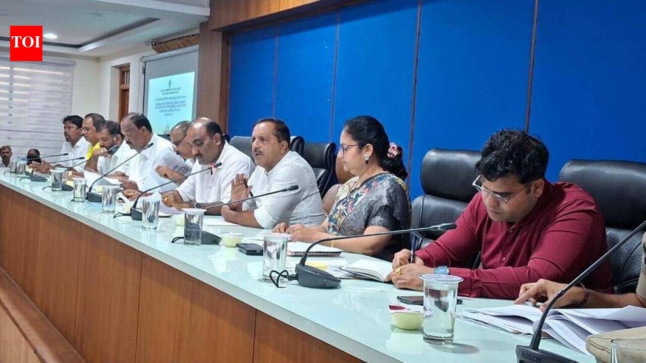 Khader orders fast relief, monsoon readiness