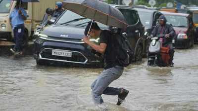 Mumbai rain chaos: Flights hit, roads flooded, daily life disrupted — top developments