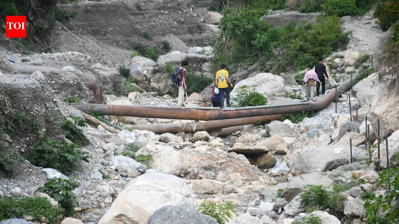 10 months after deluge, Shikhar Falls water pipeline remains exposed