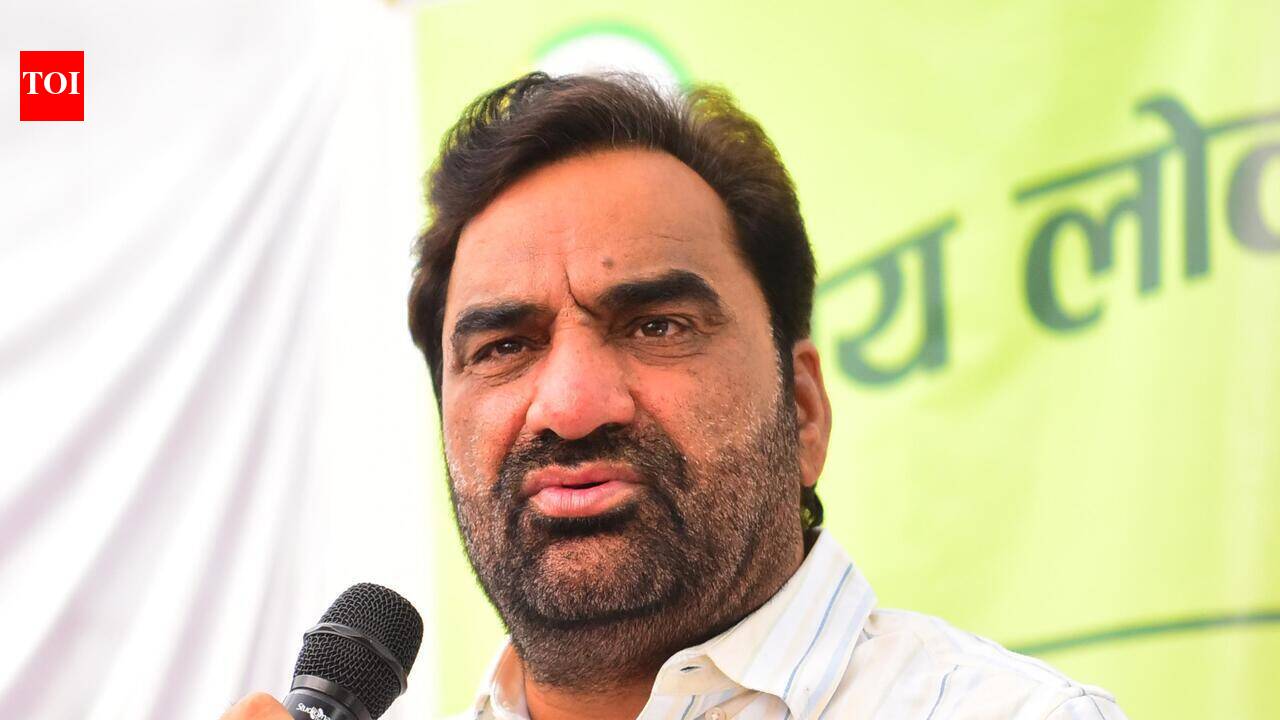 Beniwal targets PM over ‘Khejri’ tree tweet