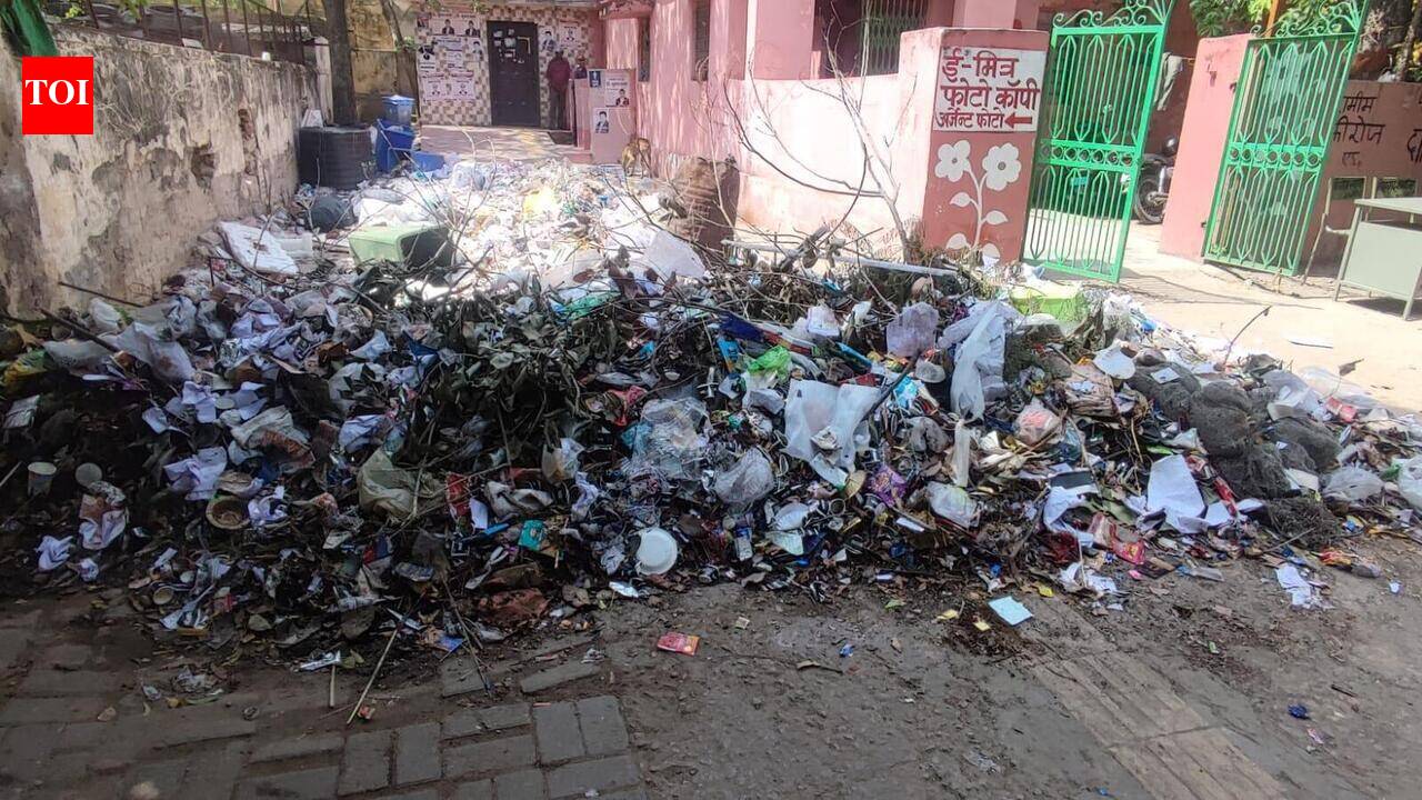 Waste piles, clogged drains raise hygiene concerns at Sessions Court