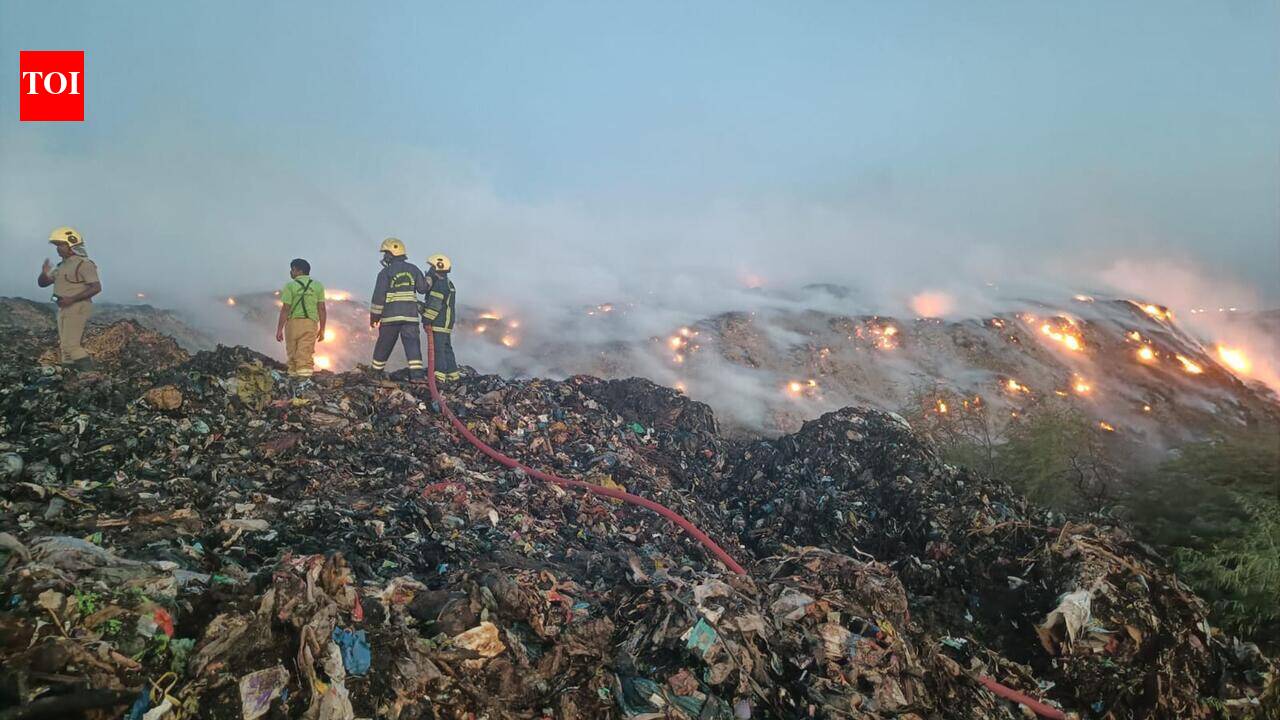 Fire breaks out at Vellakal dump yard