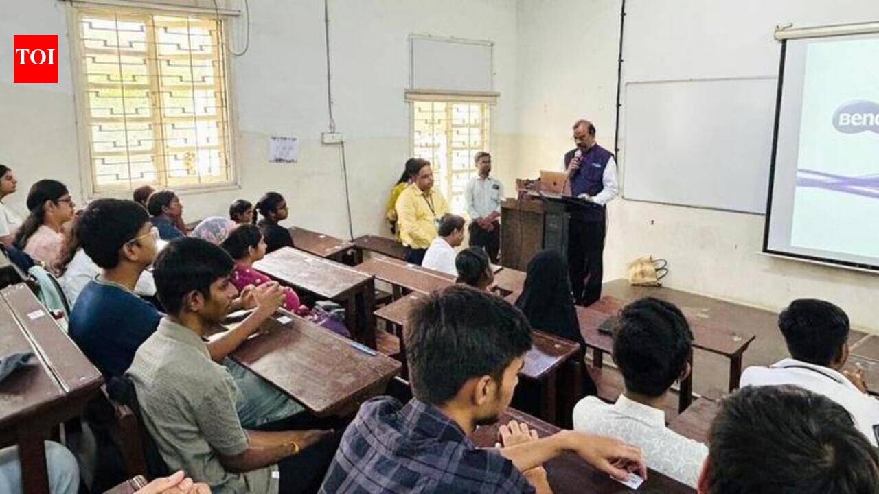 MSU commerce faculty introduces colour-coded IDs for students