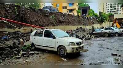 Compound wall collapse damages eight cars, nine two-wheelers in Jambhulwadi society