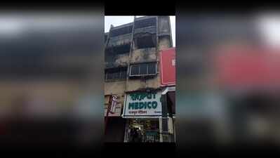Building balcony portion collapses in Vashi, pedestrian killed, woman injured