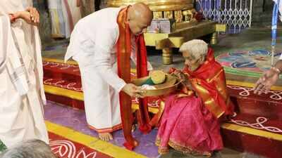 116-year-old woman's walk to Tirumala wins hearts, gets special VIP darshan from TTD