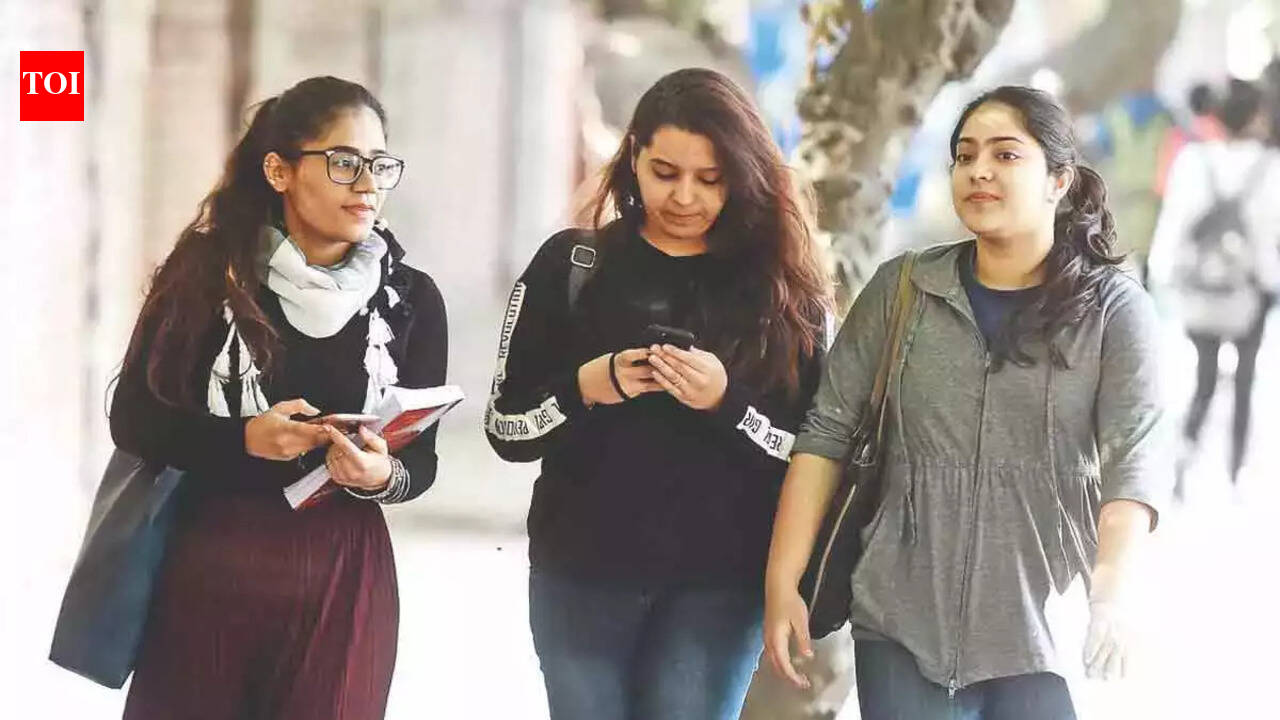 Mumbai University draws flak for using 'AI-based technologies' for creating study material content
