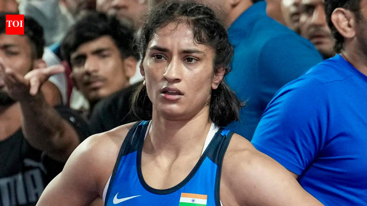 विनेश फोगाट: विनेश फोगाट एशियाई खेल ट्रायल मामला: दिल्ली HC ने पहलवान की याचिका का निपटारा किया, WFI को 2 सप्ताह में निर्णय लेने का निर्देश दिया | भारत समाचार