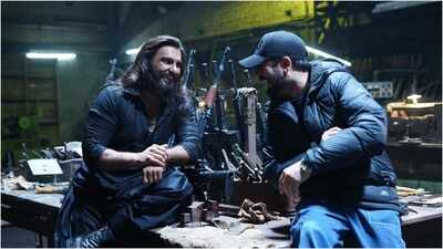  Aditya Dhar pens heartfelt birthday post for 'force of nature' and 'brother' Ranveer Singh with UNSEEN BTS moments
