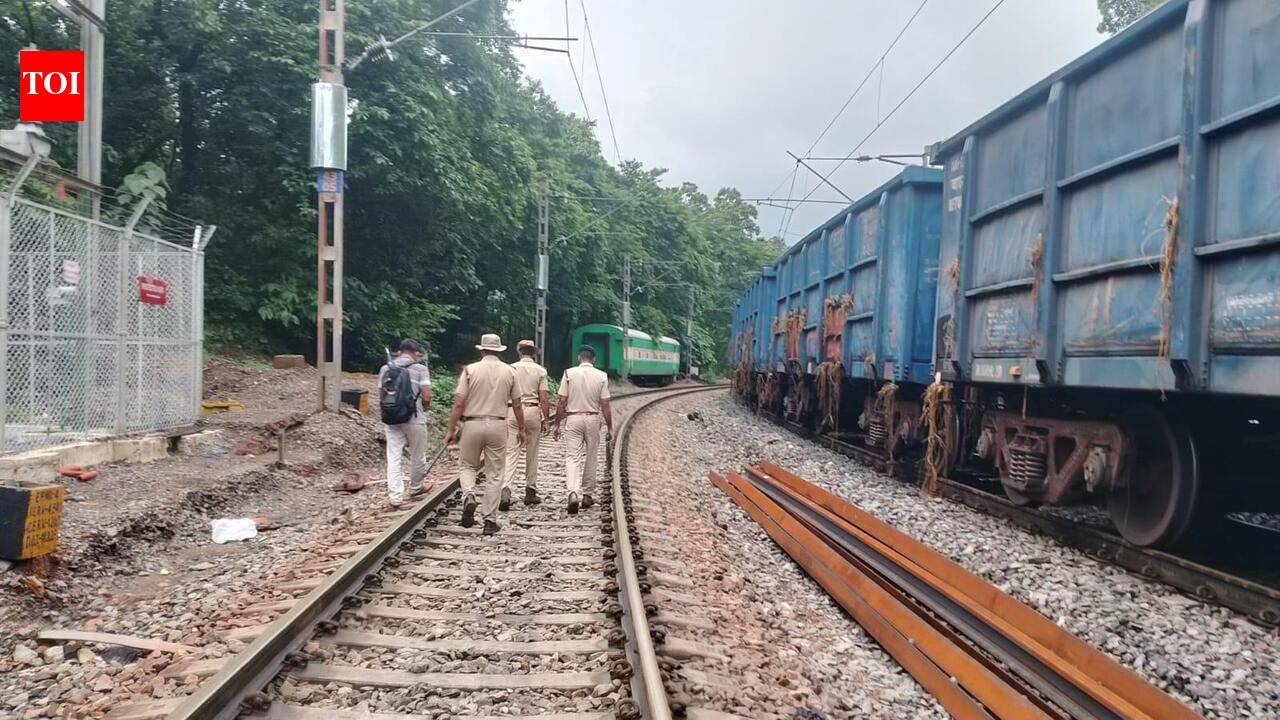 32 tourists fined for illegally trekking on tracks to Dudhsagar Falls