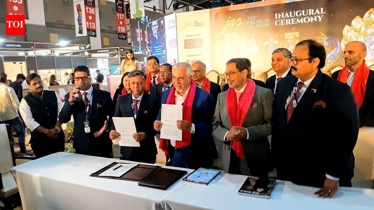 Jaipur jewellers, Dubai Gold sign MoU to boost jewellery trade