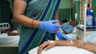  Man survives fall, wife kills him by injecting toilet cleaner through cannula